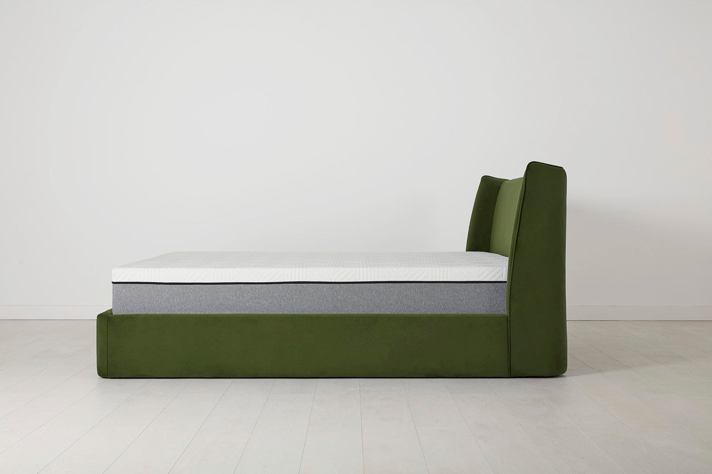 Bed 03 140cm x 200cm
