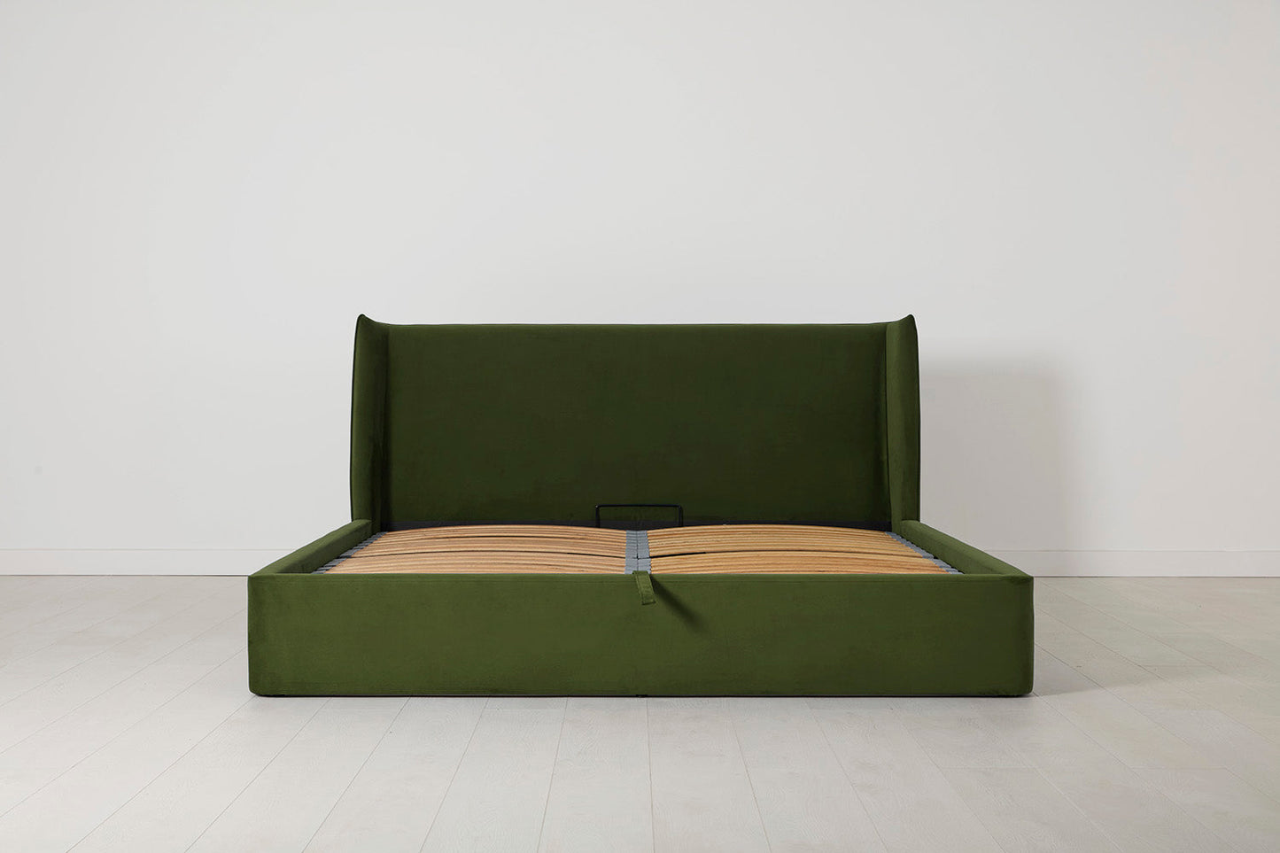 Bett 03