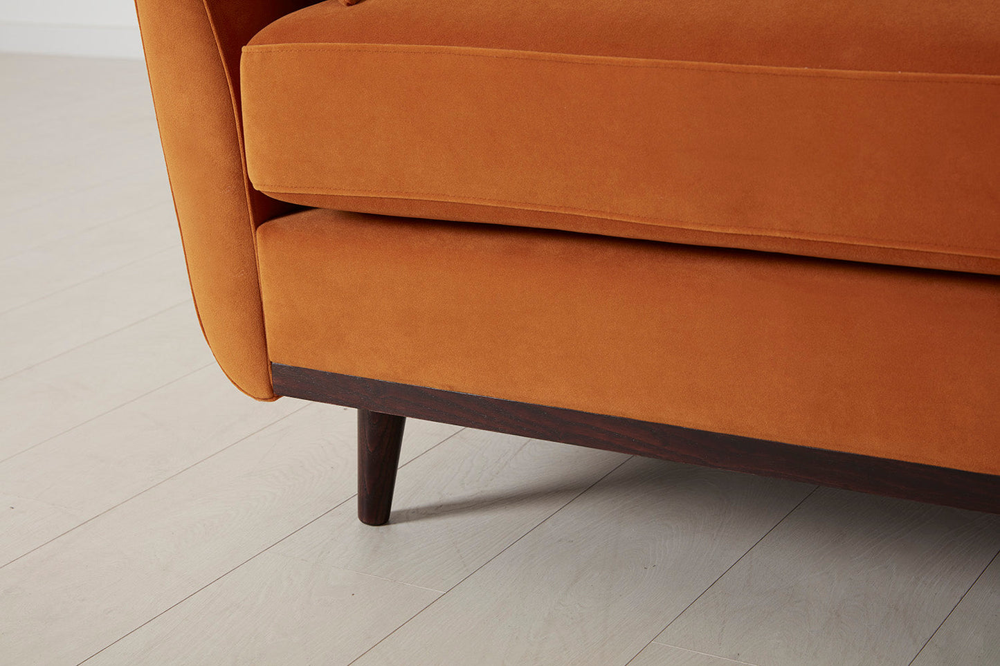 Dreisitzer-Sofa Model 10
