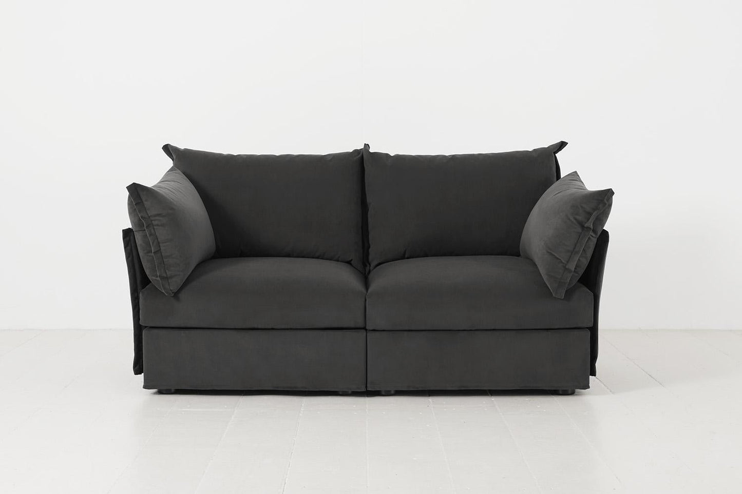 Zweisitzer-Sofa Model 06