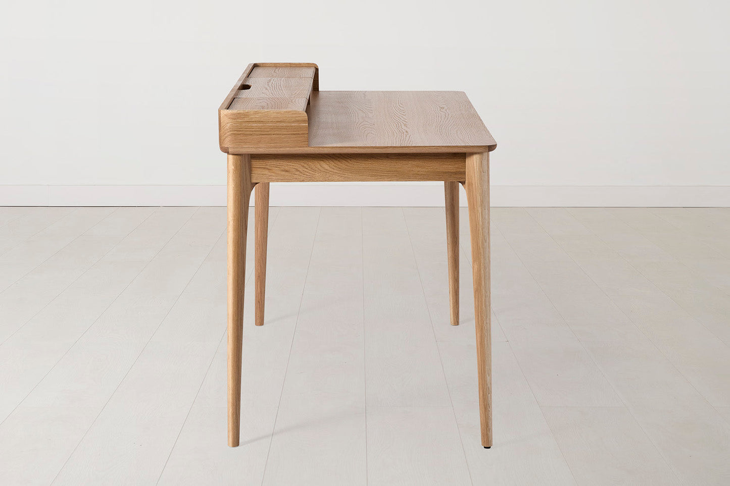 Schreibtisch 01