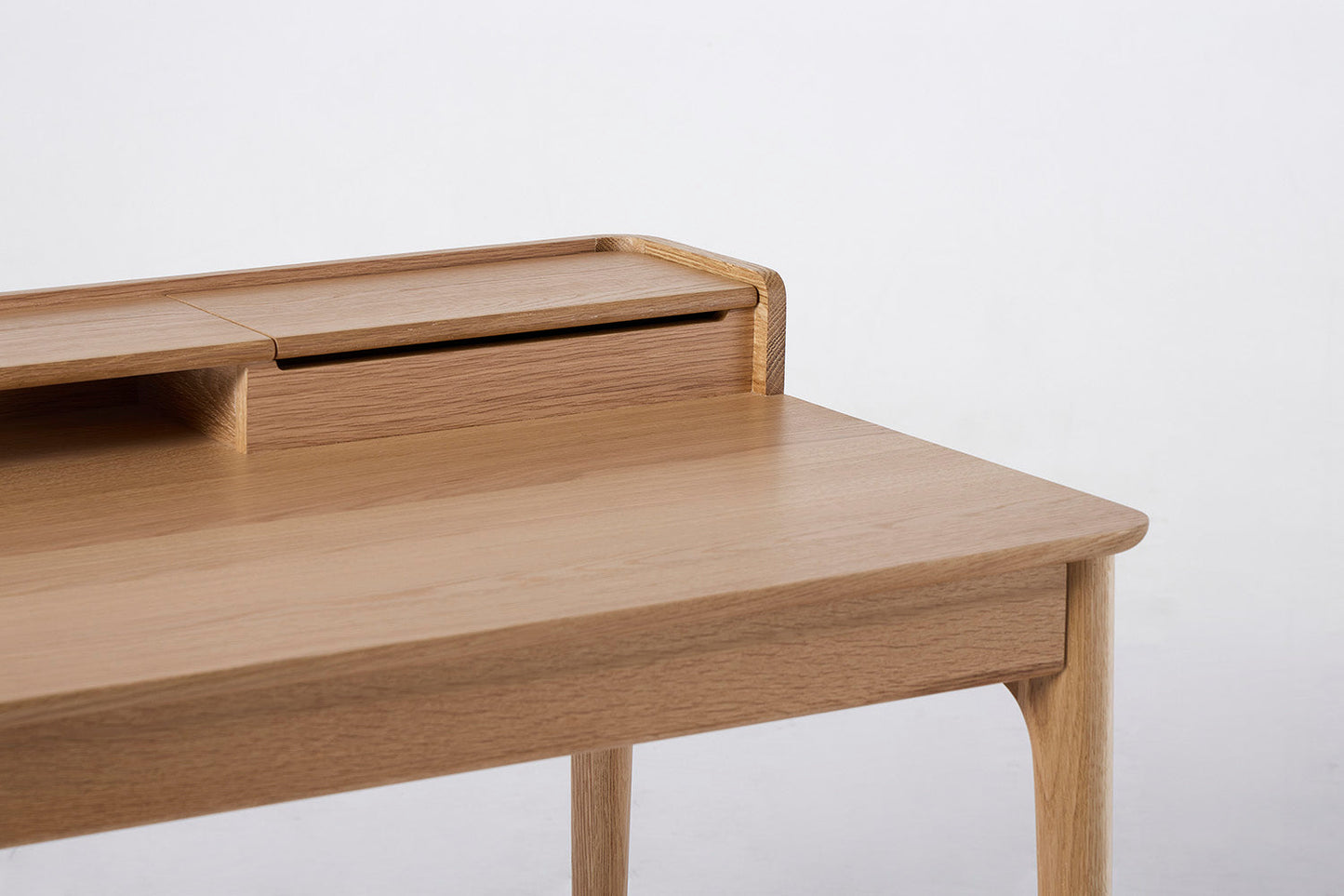 Schreibtisch 01