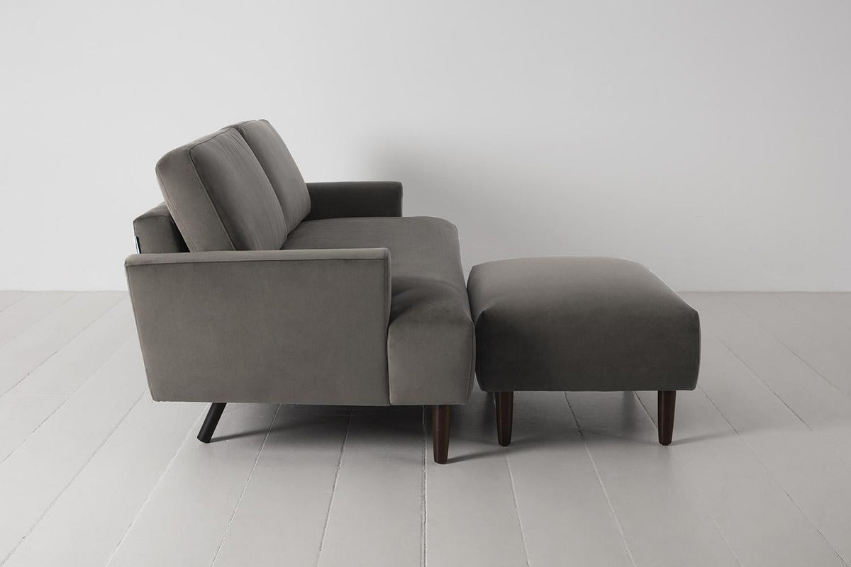 Dreisitzer-Sofa Model 05 mit Chaiselongue rechts