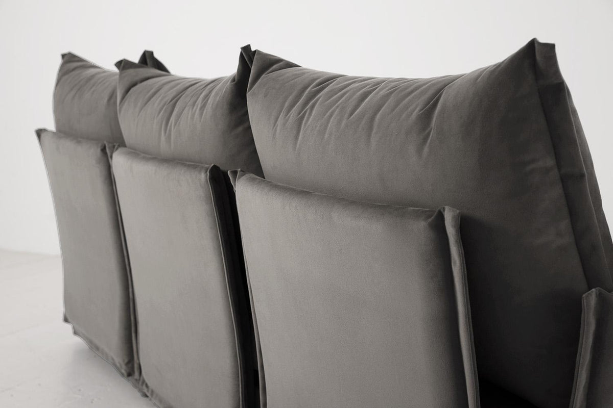 Dreisitzer-Sofa Model 06