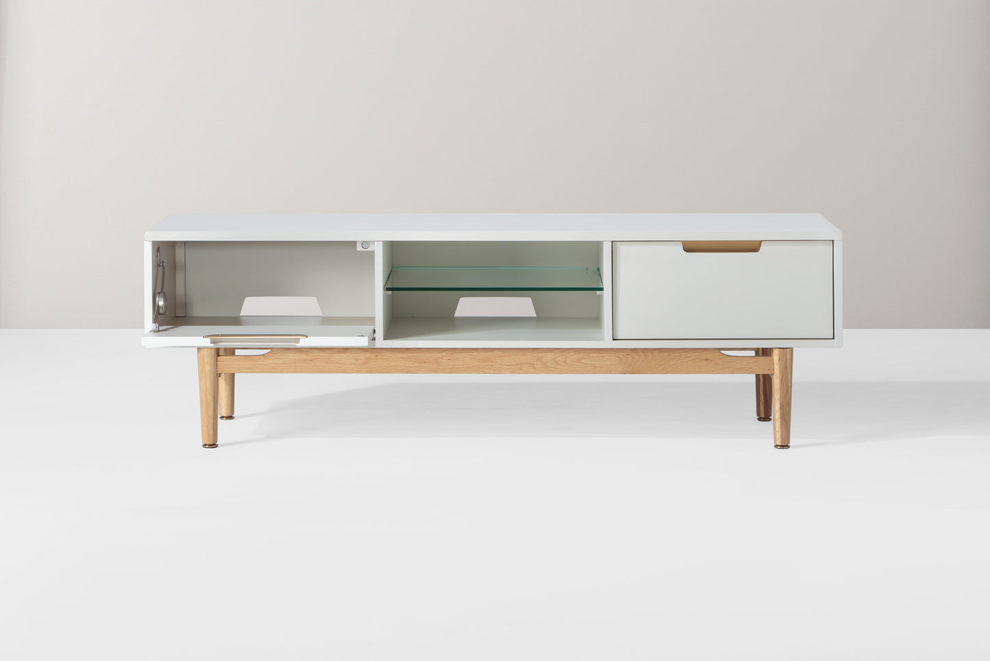 Fernsehschrank 01