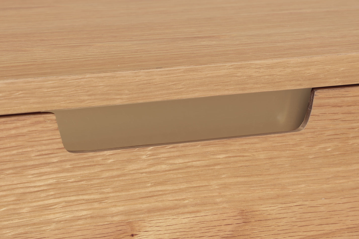 Fernsehschrank 01