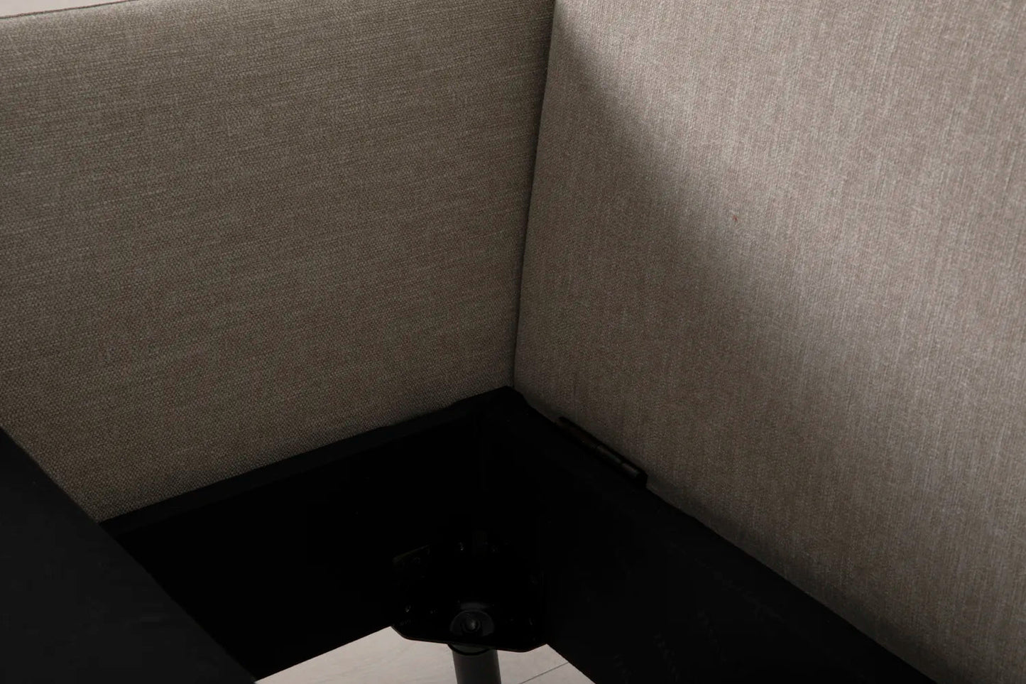 Model 08 2-Seater Sofa Bed