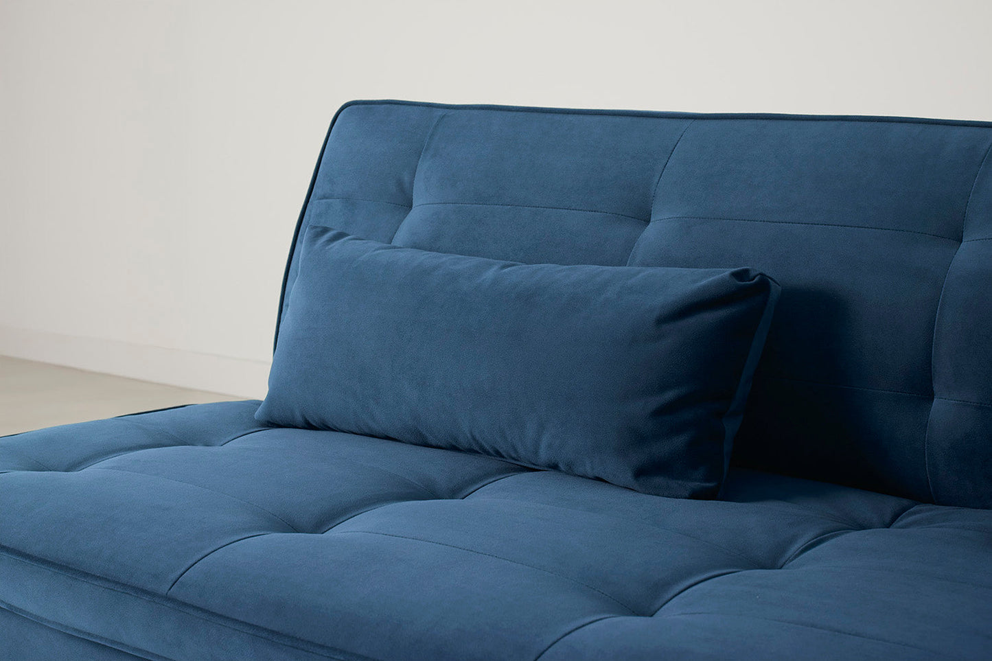 Model 11 Dreisitzer-Schlafsofa
