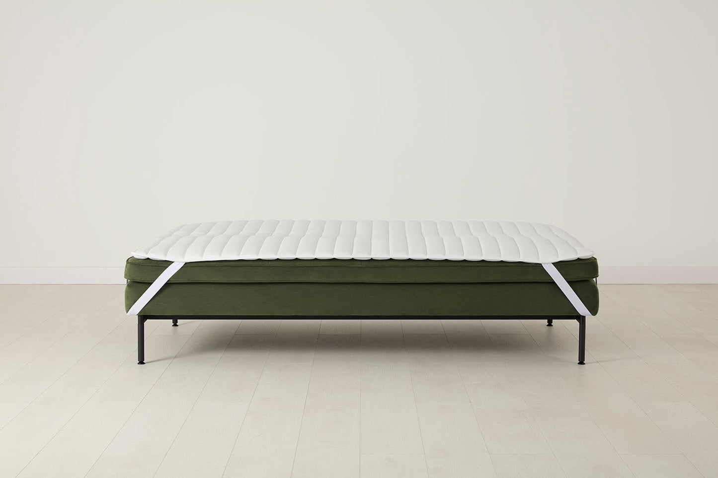 Model 11 Dreisitzer-Schlafsofa