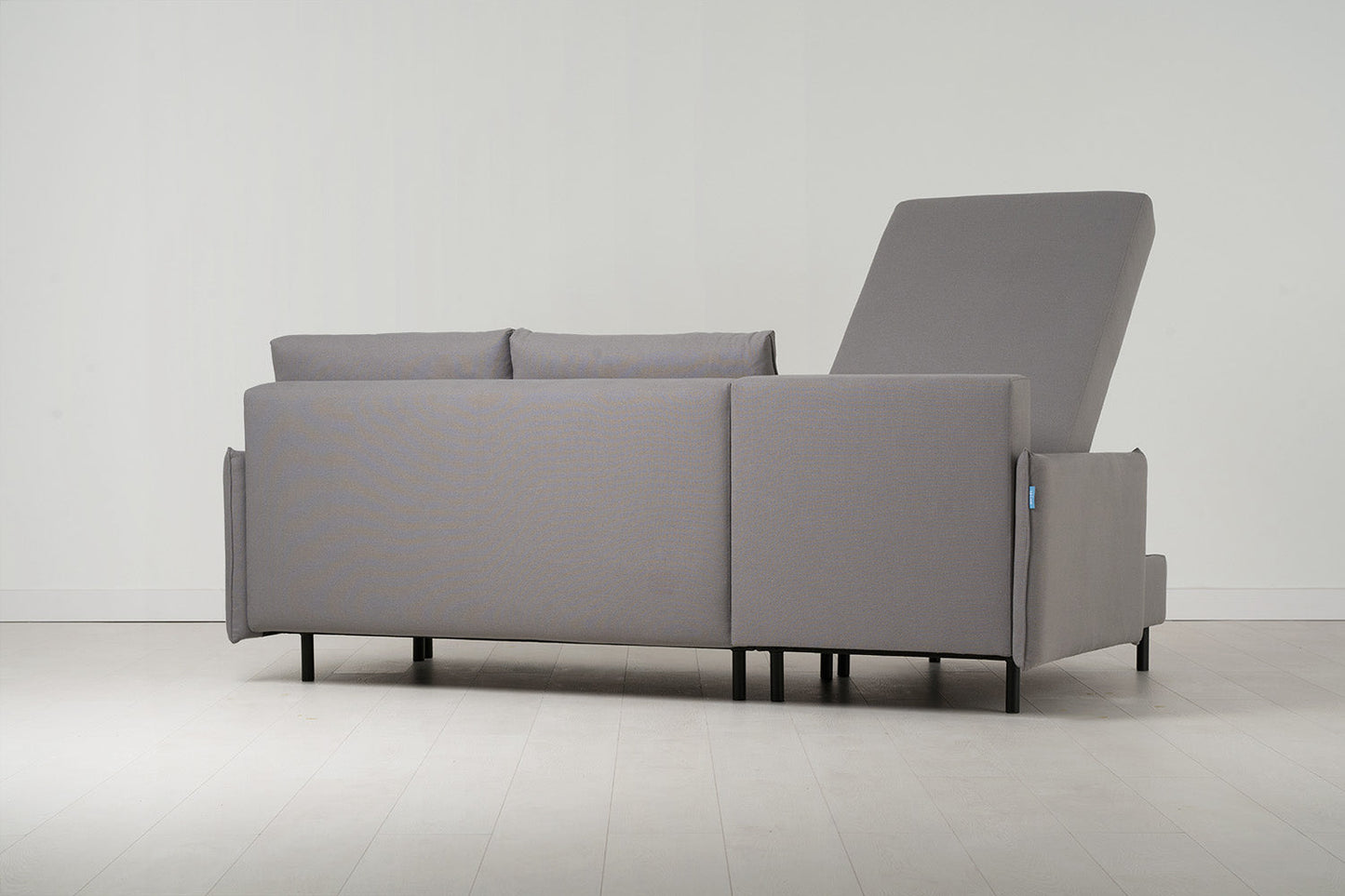 Dreisitzer-Sofa Model 12 mit Chaiselongue links