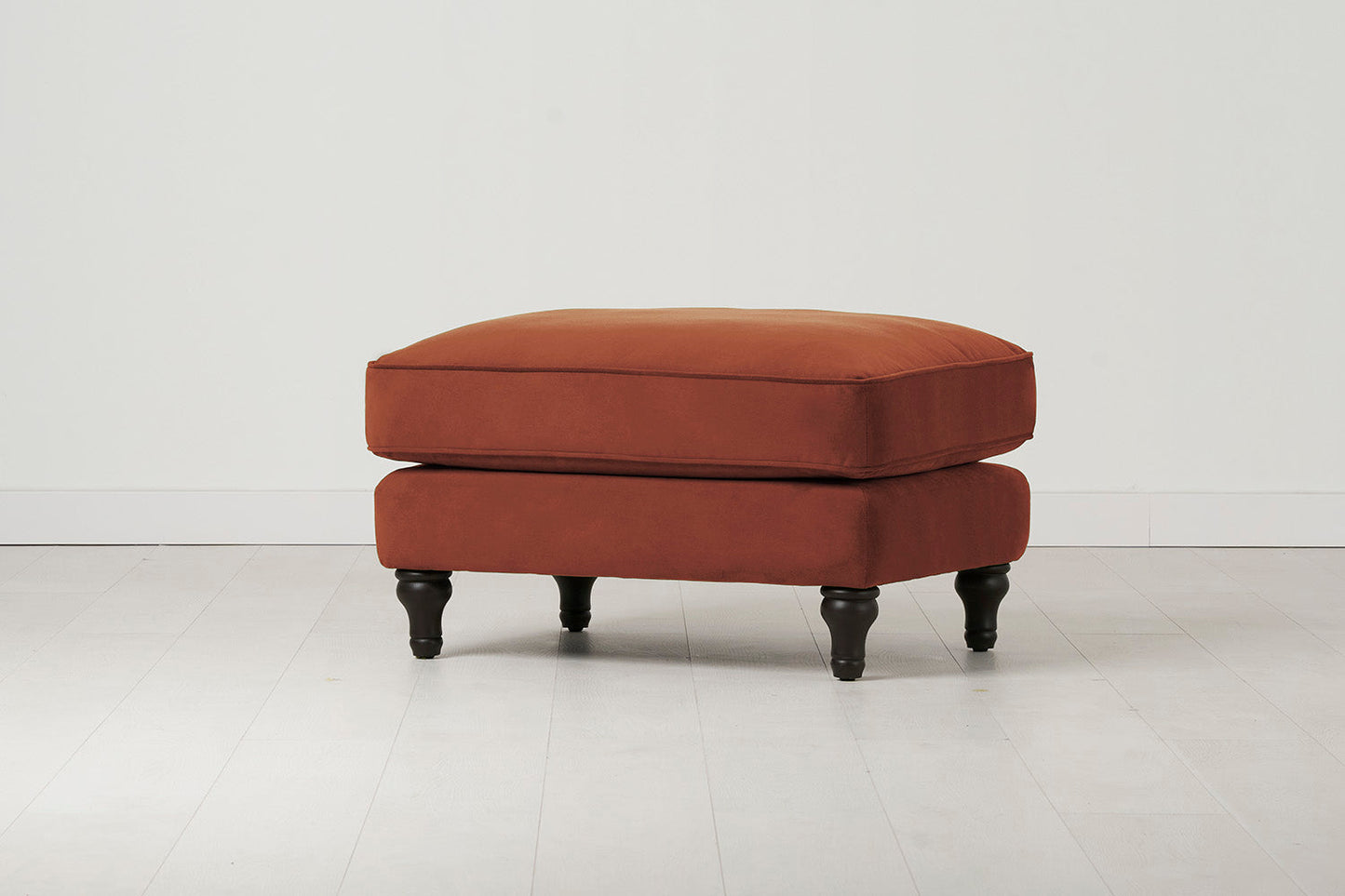 Polsterhocker Model 15