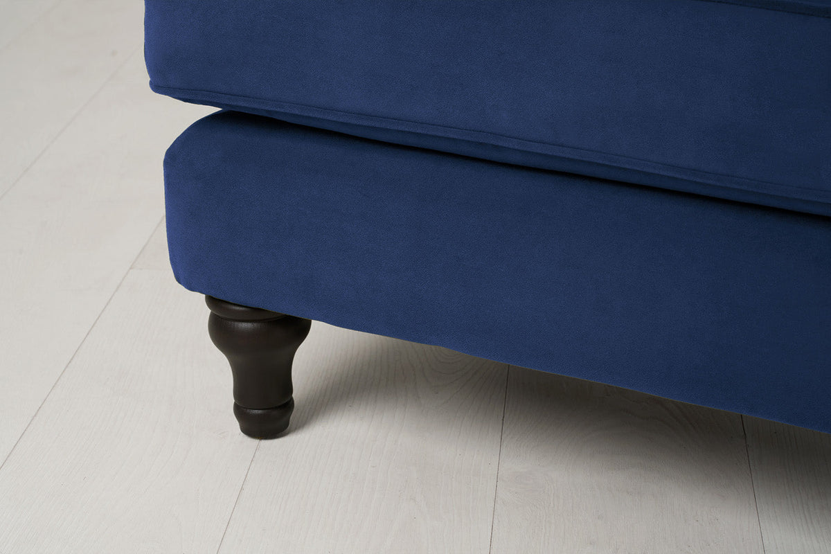 Polsterhocker Model 15