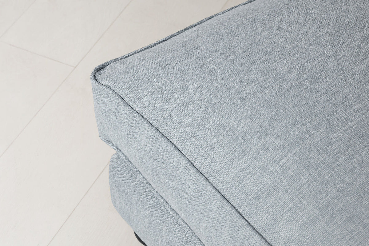 Polsterhocker Model 15