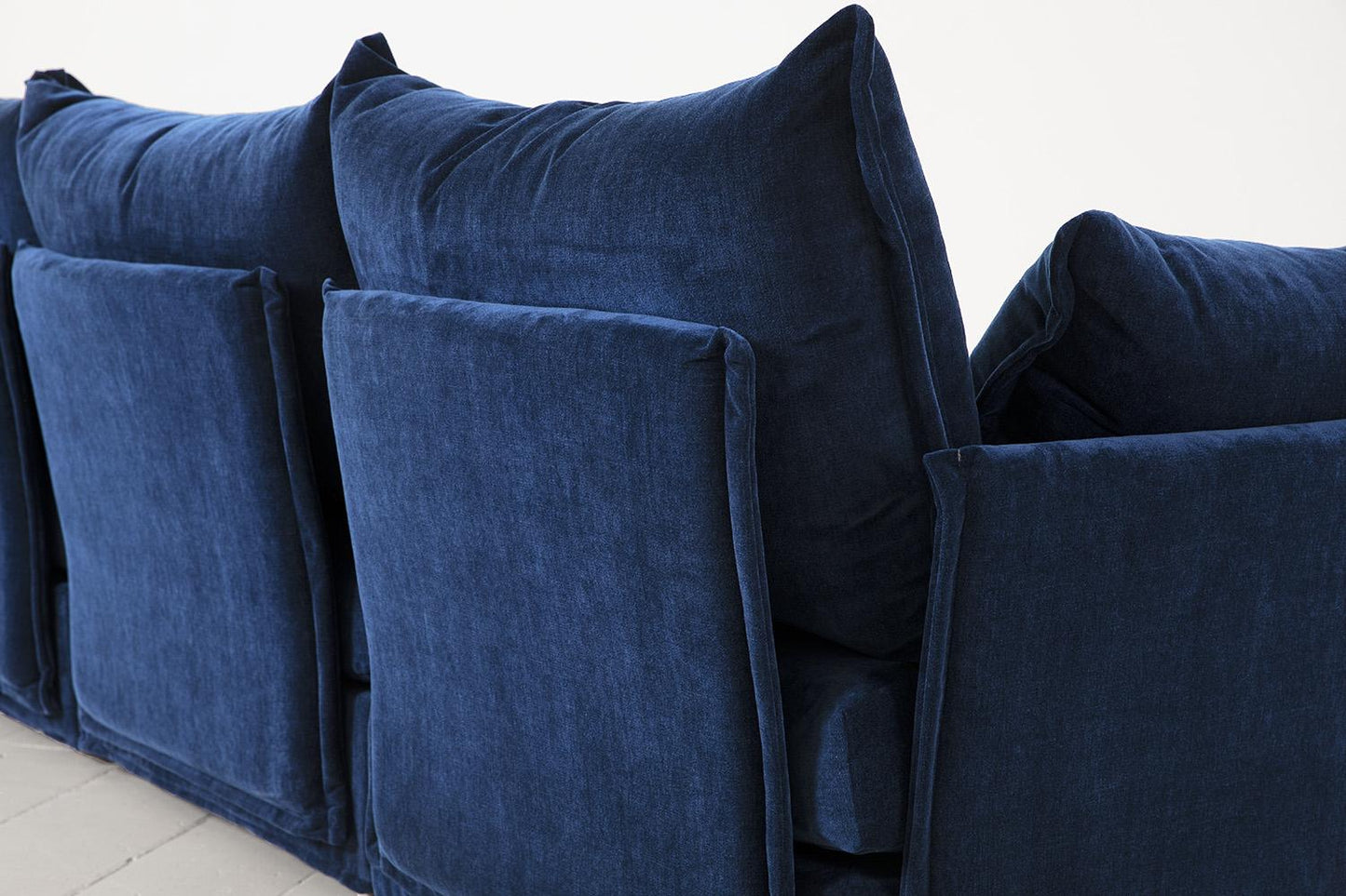 Zweisitzer-Sofa Model 06