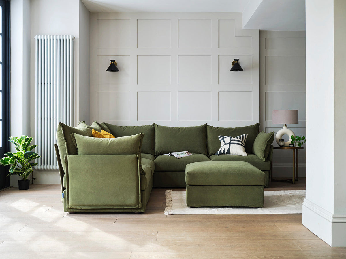 Ecksofa Model 06 mit Polsterhocker