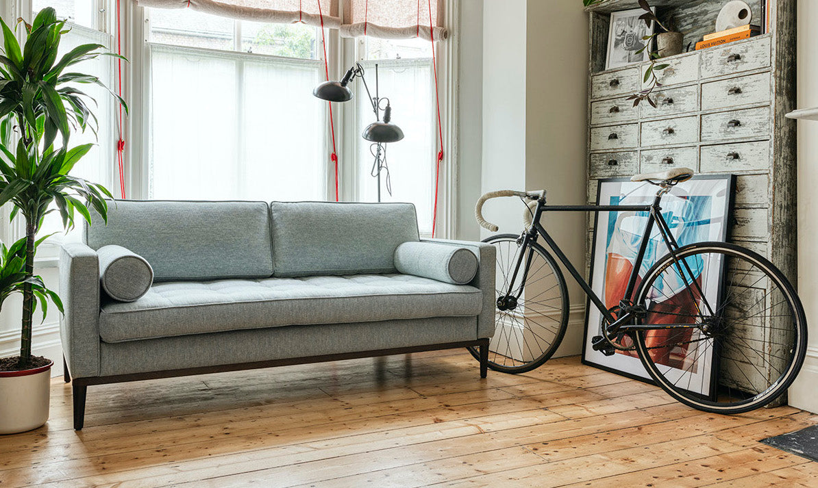 Dreisitzer-Sofa Model 02