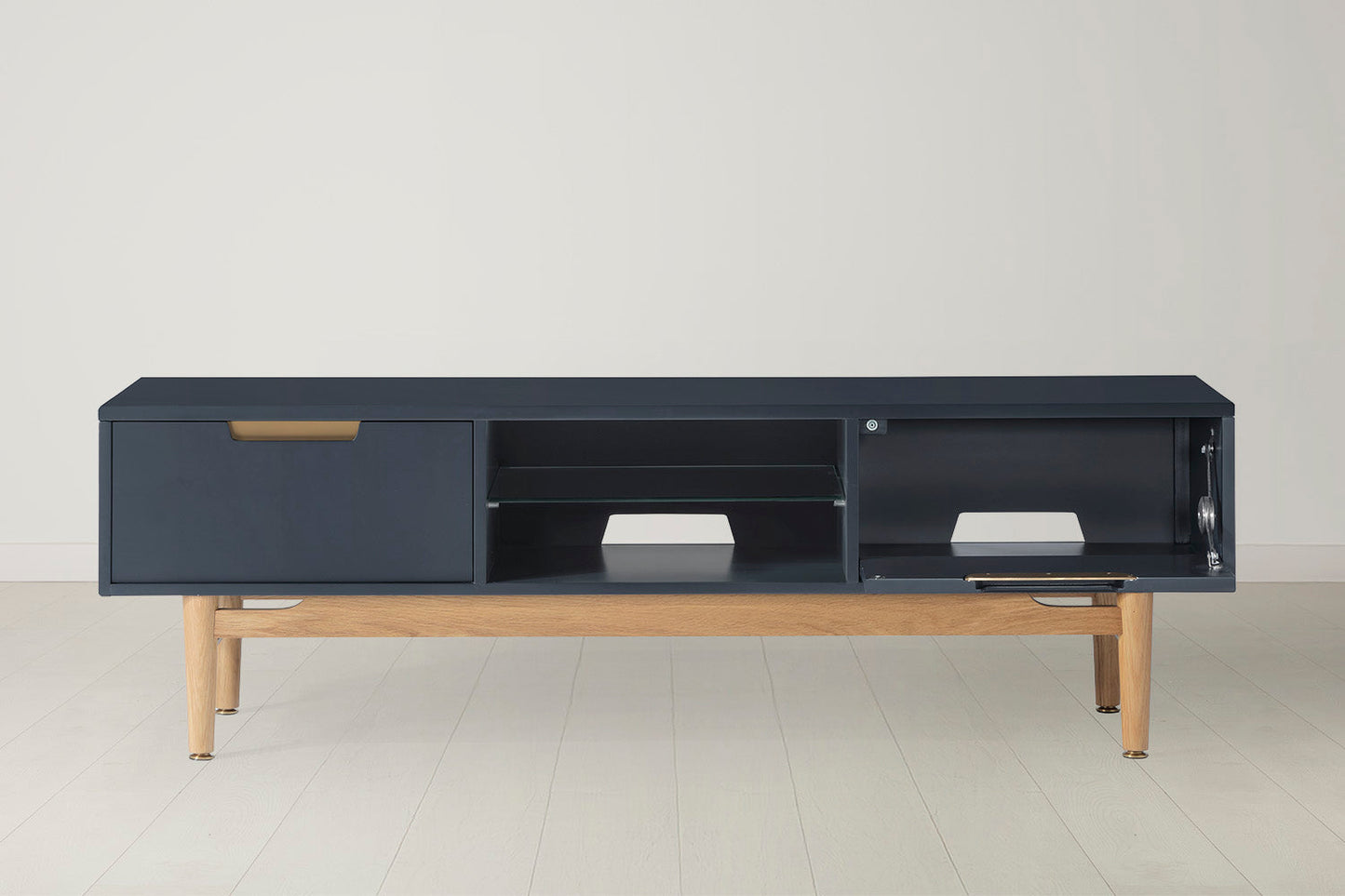 Fernsehschrank 01