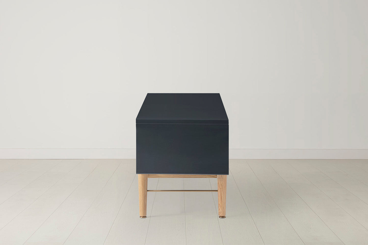 Fernsehschrank 01