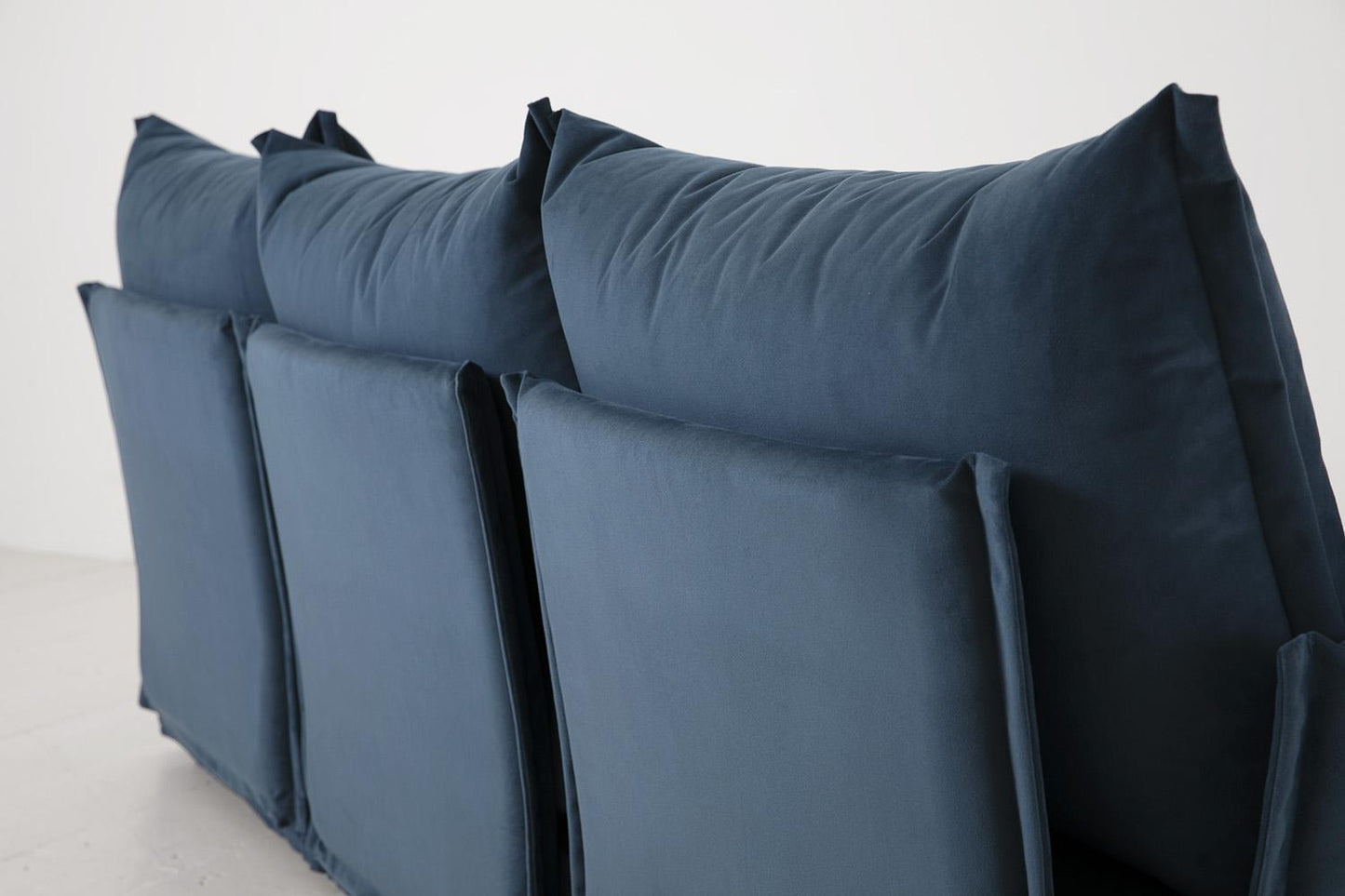 Dreisitzer-Sofa Model 06