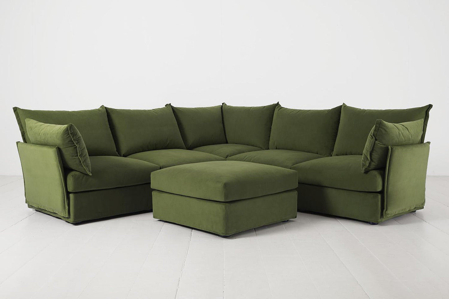 Ecksofa Model 06 mit Polsterhocker