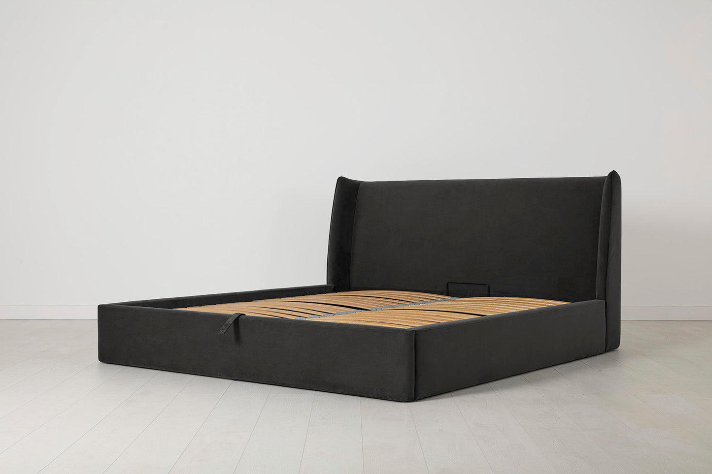 Bed 03 180cm x 200cm