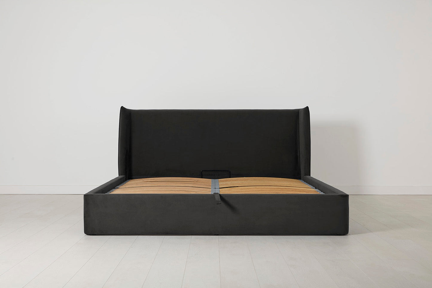 Bed 03 180cm x 200cm