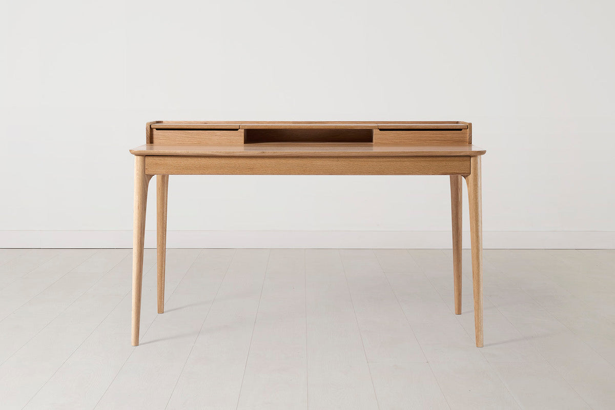 Schreibtisch 01
