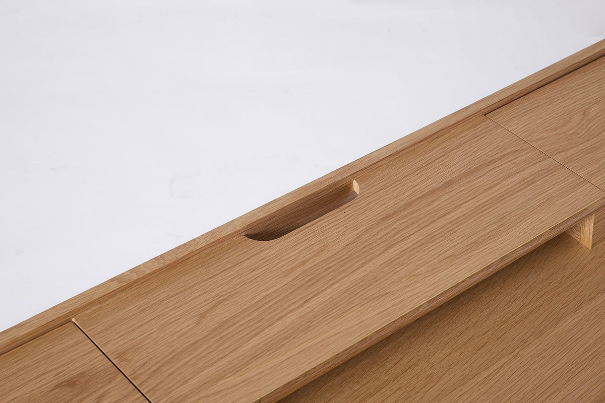 Schreibtisch 01