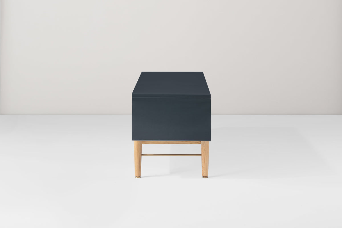 Fernsehschrank 01