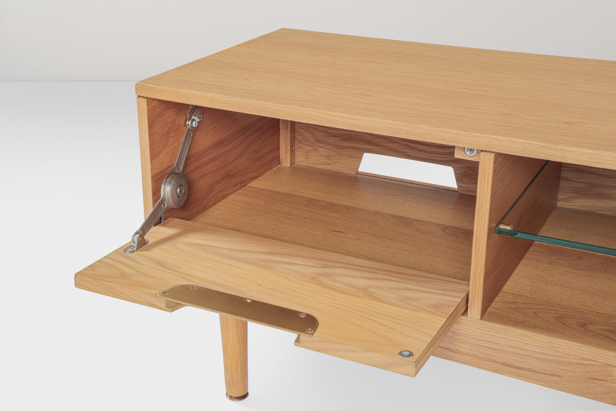 Fernsehschrank 01