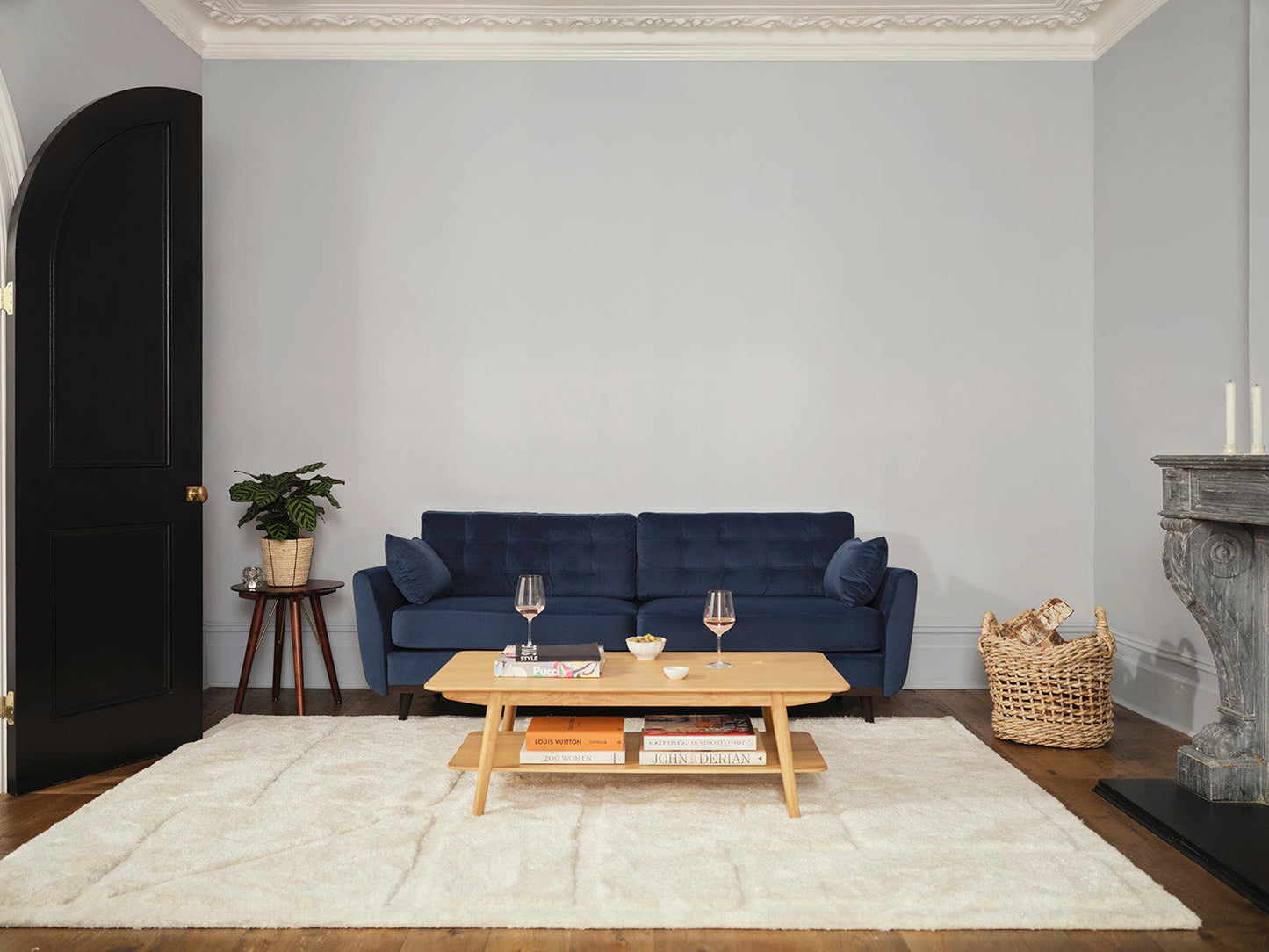 Dreisitzer-Sofa Model 10