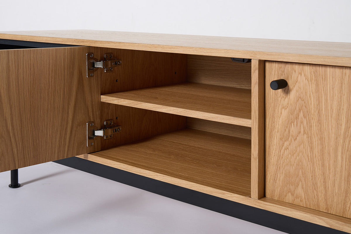 Fernsehschrank 02