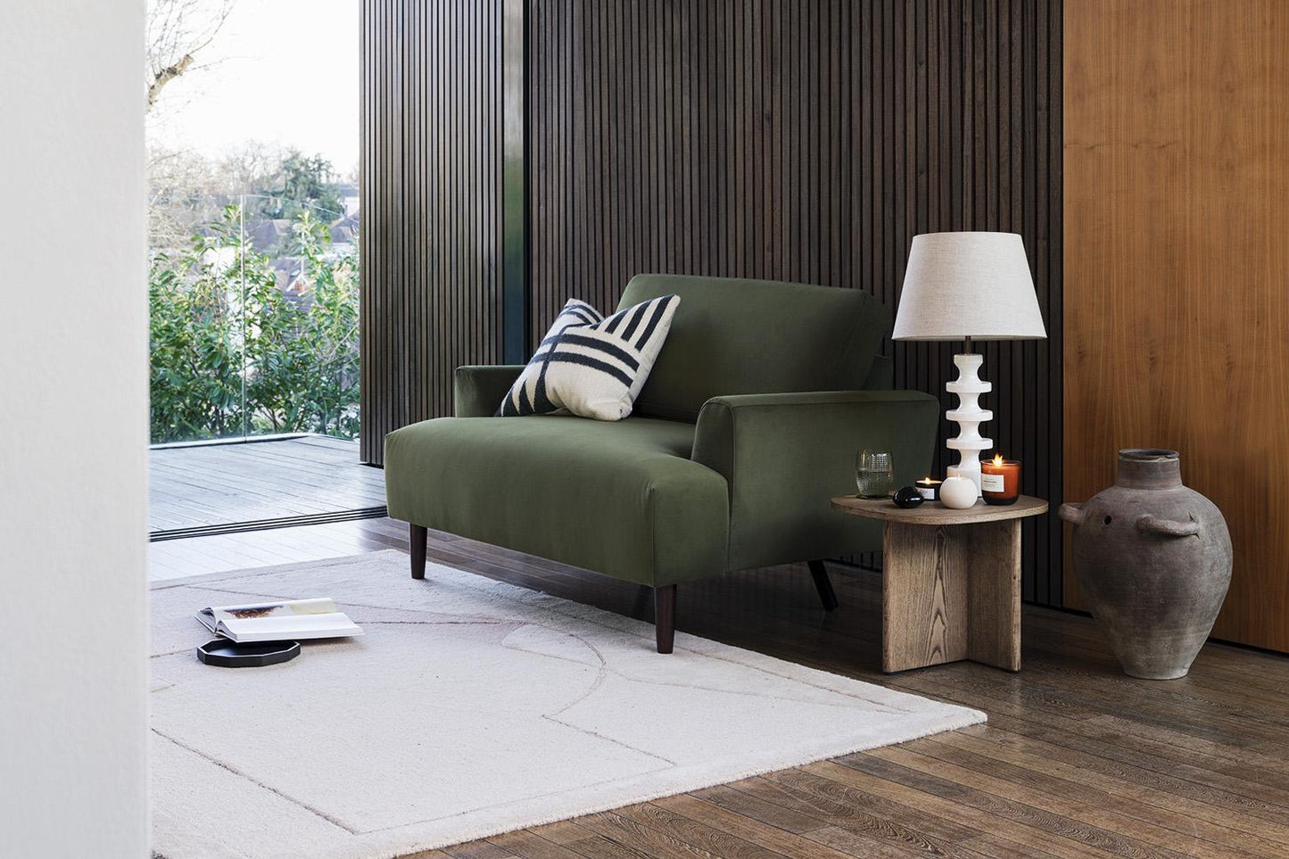 Model 05 Loveseat
