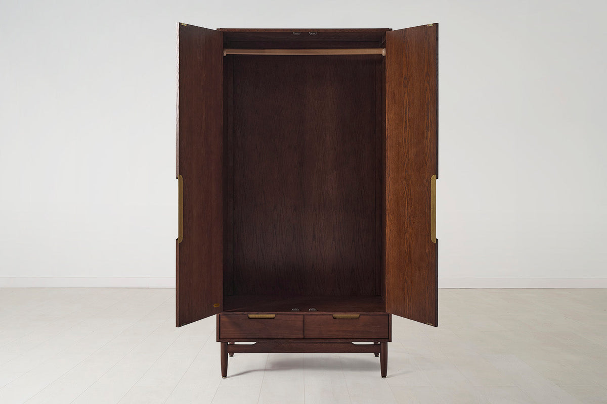 Kleiderschrank 01